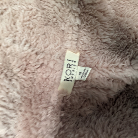 Vest - Picture 2 of 2